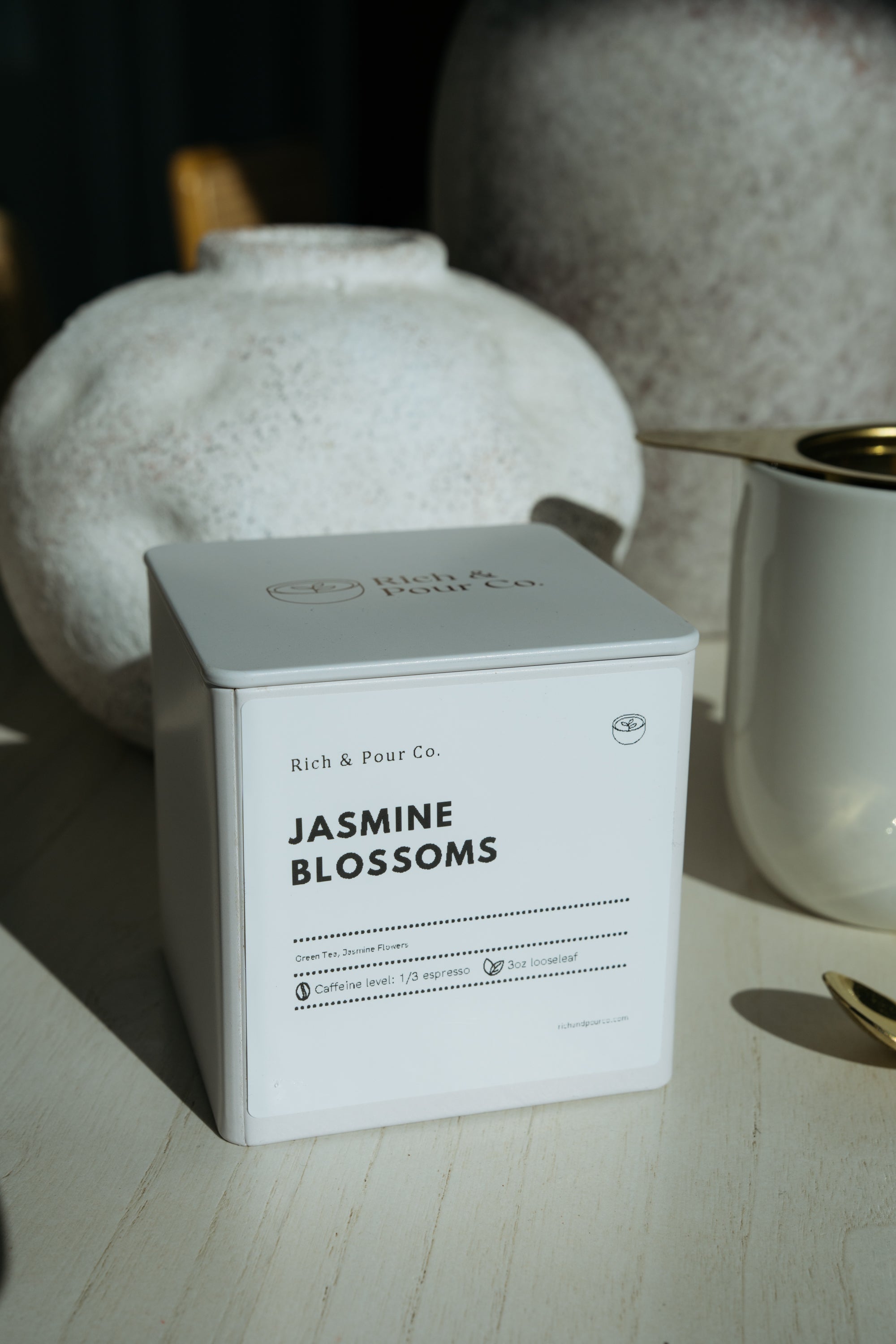 Jasmine Blossoms - Limited Edition - Rich And Pour