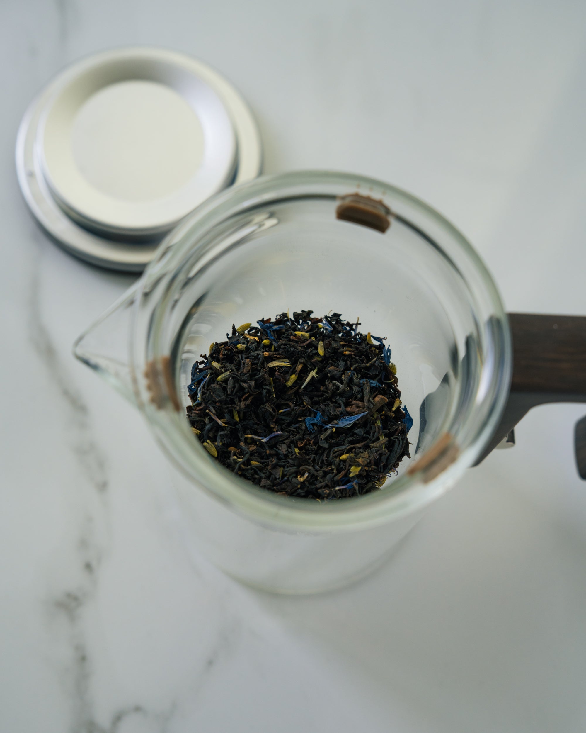 Magnetic Release Glass Teapot with Tea Infuser - Rich And Pour