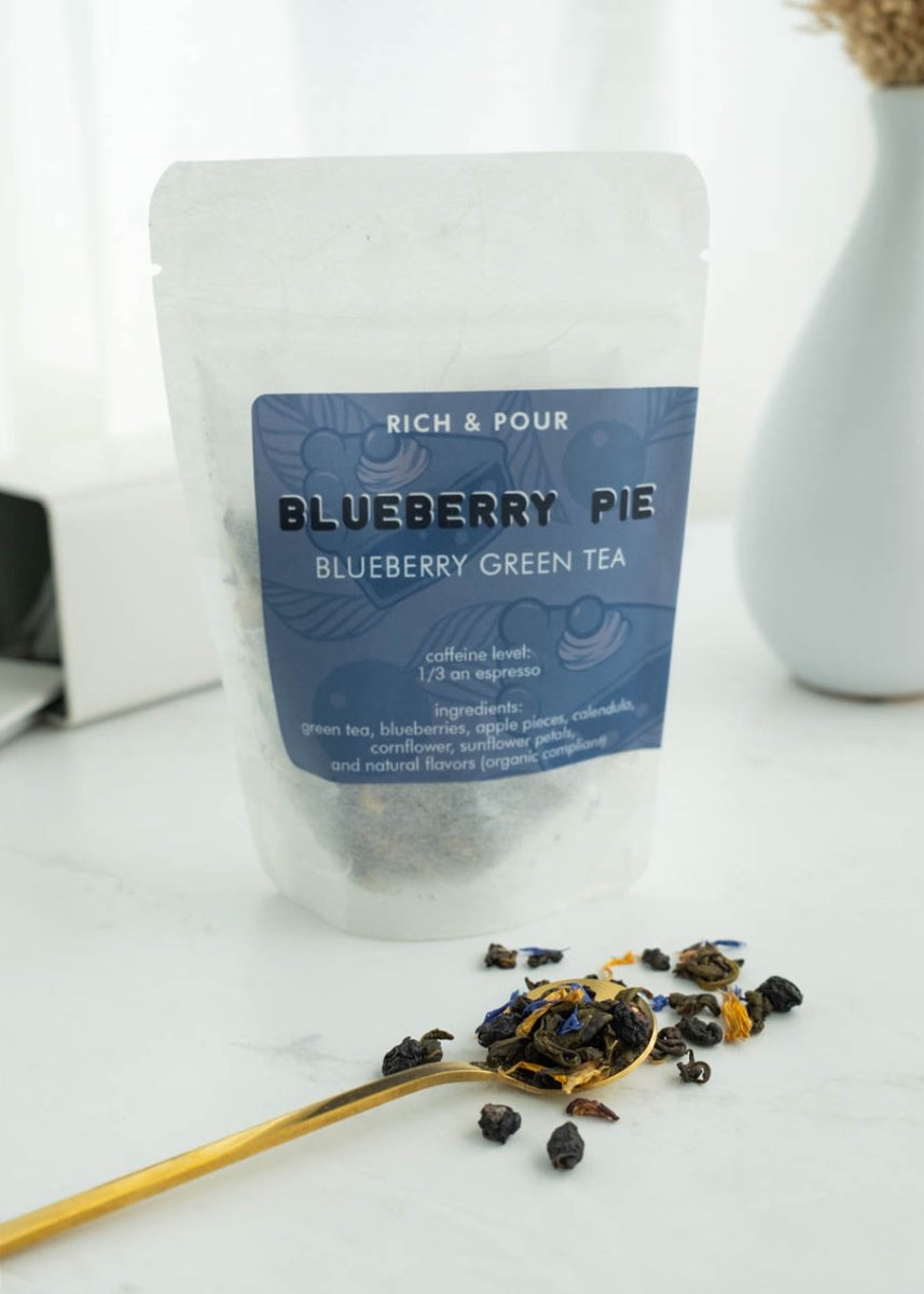 Blueberry Pie - Blueberry Green Tea Blend - Rich And Pour